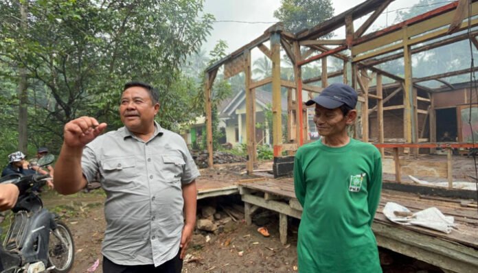 Anggota DPRD Fraksi PKB Kawal Bantuan Bedah Rumah, Pastikan Penyaluran Tepat Sasaran