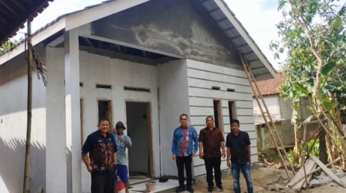 Program bedah rumah ini menjadi salah satu prioritas Pemerintah Kabupaten Serang.