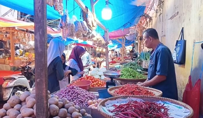 Harga komoditas bumbu dapur di Pasar Rangkasbitung naik (Bantentv.com/ Nano)