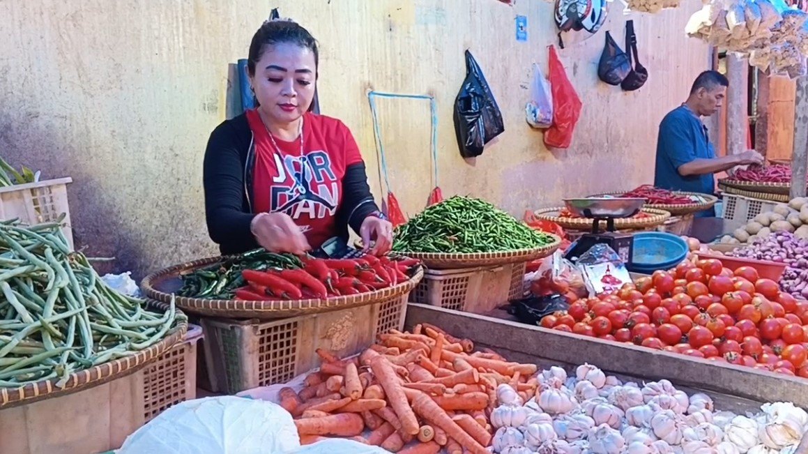 Harga komoditas bumbu dapur di Pasar Rangkasbitung naik (Bantentv.com/ Nano)