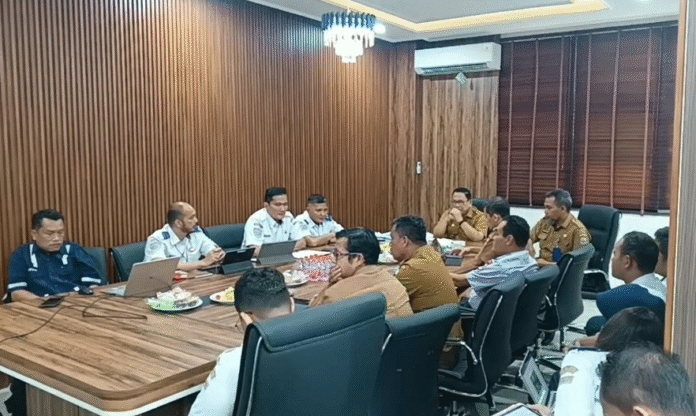 Rapat koordinasi Pemkab Lebak dan PT KAI terkait rencana penutupan perlintasan sebidang di kawasan Pasar Rangkasbitung (Bantentv.com/ Nano)