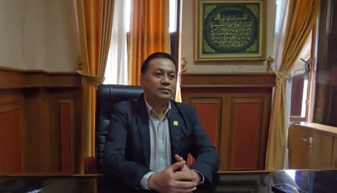 Ketua Komisi I DPRD Pandeglang dari Fraksi Partai Demokrat, Syamsudin Aliandono.