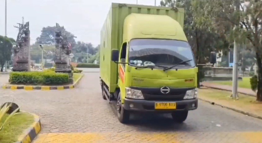 Wakil Bupati Serang, Najib Hamas, mengimbau seluruh pelaku usaha untuk segera melakukan mutasi plat kendaraan luar daerah menjadi plat A (Bantentv.com/ Riki)