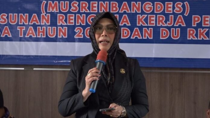 Anggota DPRD Kabupaten Tangerang dari Komisi IV, Nonce Thendean.