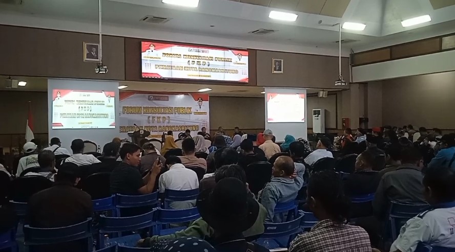 Pemkab Lebak menyosialisasikan penataan Pedagang Kaki Lima (PKL) di Pasar Baru Semi (Bantentv.com/ Nano)
