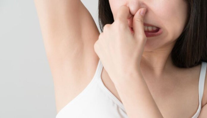 Ilustrasi - Bau Badan & Ketiak Gelap Bikin Minder.