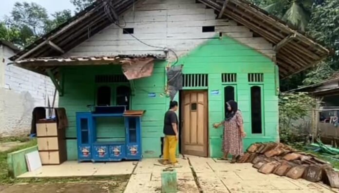 Hujan Tanpa Henti Sebabkan Pergerakan Tanah di Lebak