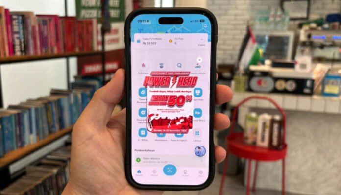Nikmati diskon 50 persen tambah daya lewat Power Hero di PLN mobile.