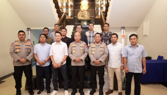 Radar Banten Group Sambangi Polda Banten