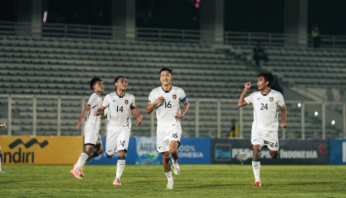 Timnas U-22 Indonesia Takluk 0-3 dari Mali pada Laga Uji Coba di Pakansari.