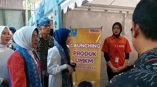 Ketua Komisi III DPRD Kabupaten Serang, Supiyanto mendorong para pelaku UMKM agar dapat berkembang dan semakin eksis (Bantentv.com/ Riki)