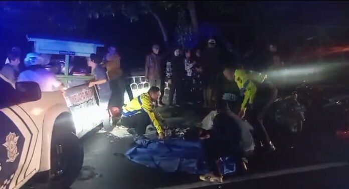 Seorang pedagang bubur tewas terttabrak mobil boks di Rangkasbitung (Bantentv.com/ Nano)