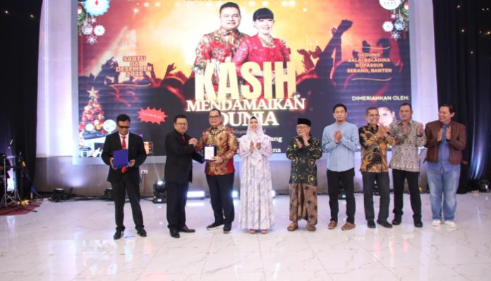 Budi Rustandi Hadiri Perayaan Natal