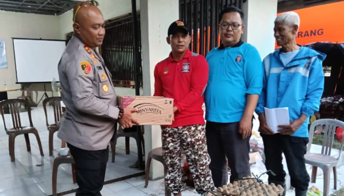 Kapolres Serang Beri Bantuan dan Trauma Healing untuk Anak-anak
