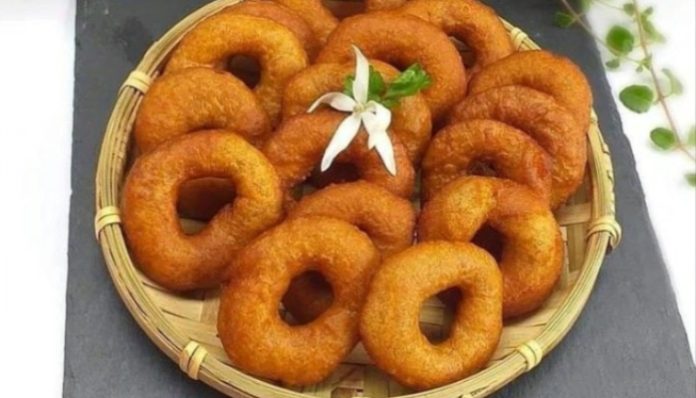 Ali Agrem atau Kue Cincin, Jajanan Pasar Legendaris yang Masih Digemari. (Foto: Pinterest)