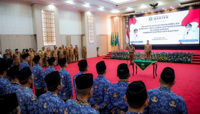 Akhir Tahun, Gubernur Banten Lantik 64 Pejabat Fungsional. (Foto: Bantentv.com)