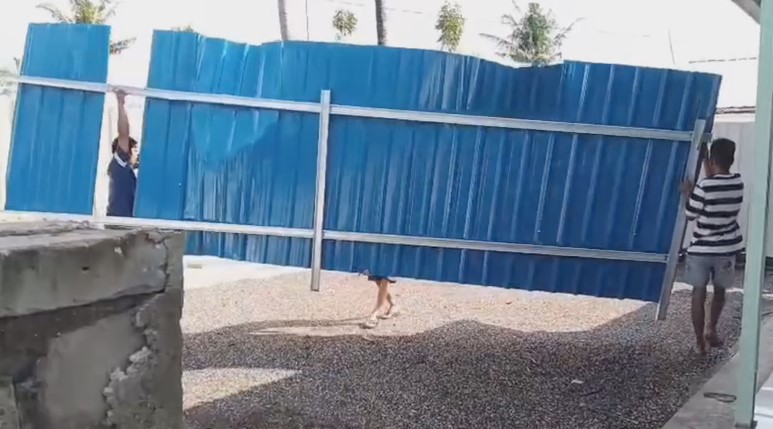 Warga Kampung Barengkok, Desa Sukatani, Kecamatan Cikande, Kabupaten Serang, Banten, kembali menempati rumah yang sebelumnya menjadi lokasi yang terpapar radioaktif (Bantentv.com/ Imron)