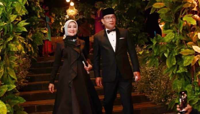 Momen Atalia Praratya saat masih mendampingi Ridwan Kamil di suatu Acara. (Foto: X/ @ata_lia)