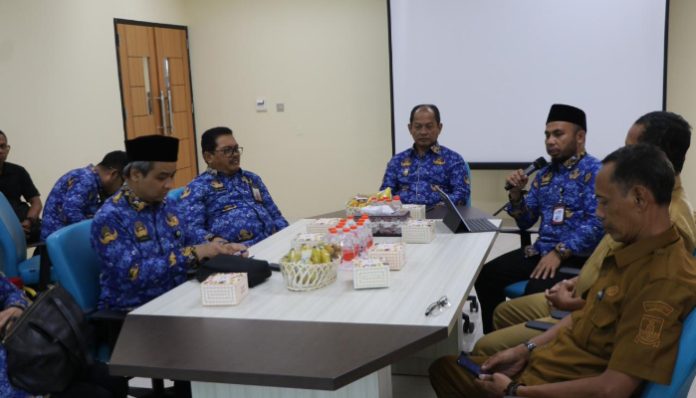 Sedang Rapat di Kantor Diskominfo Kabupaten Serang