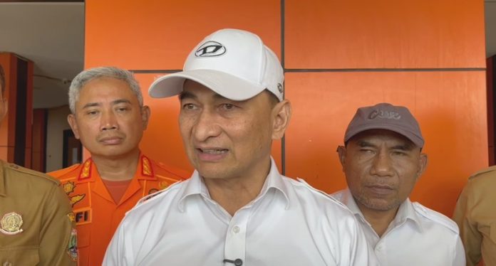 Wakil Gubernur Banten Achmad Dimyati Natakusumah  menegaskan penghentian tambang illegal (Bantentv.com/ Hendra)