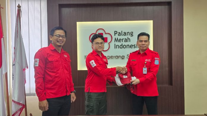 PMI Tangsel memberangkatkan dua relawan untuk bantu korban banjir di Sumatera (Humas PMI Tangsel)
