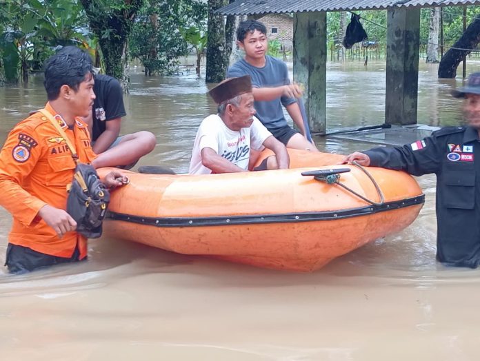 Kabupaten Serang menjadi wilayah terparah yang terdampak banjir (Bantentv.com/ Hendra)