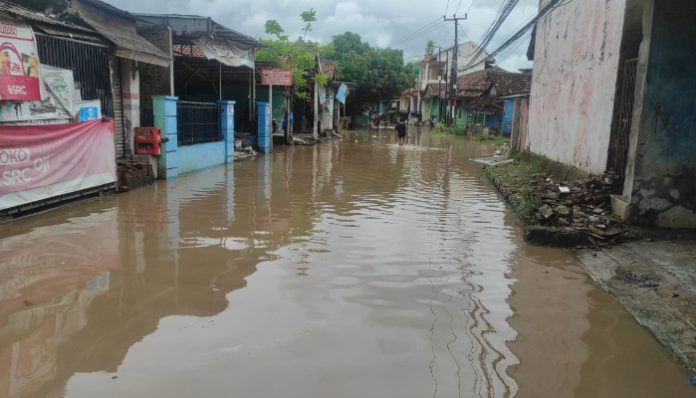 Banjir di Cilegon Berangsur Surut, BPBD Fokus Pemulihan dan Antisipasi. (Foto: Alyandra)