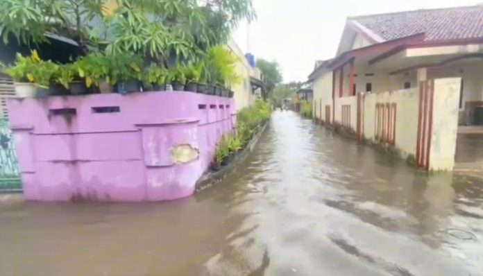 Banjir melanda sejumlah perumahan di Kabupaten Lebak