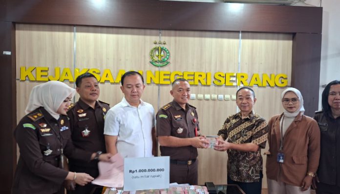 Kejari Serang Terima Denda Rp1 Miliar dari PT GNI Terkait Kasus Limbah B3