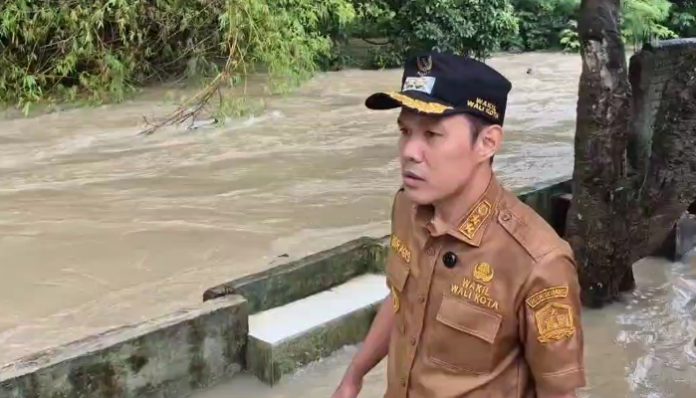 Nur Agis Aulia Tinjau Banjir di Grand Sutera