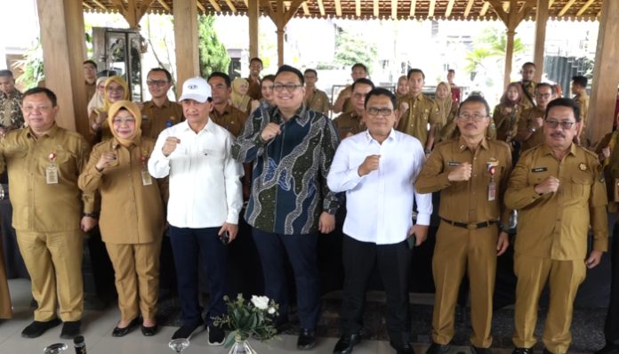Rapat koordinasi realisasi investasi Triwulan IV dan Semester II periode Januari–Desember tahun 2025 di Rahaya Resort