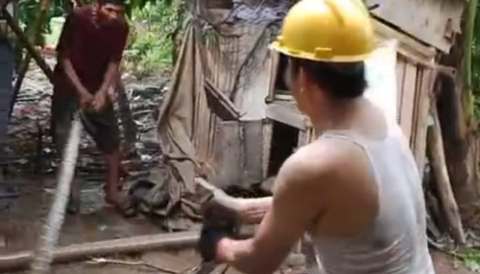 Ular Sanca 5 Meter Masuk Kandang Ayam, Warga Kujangsari Geger. (Foto: Bantentv.com)