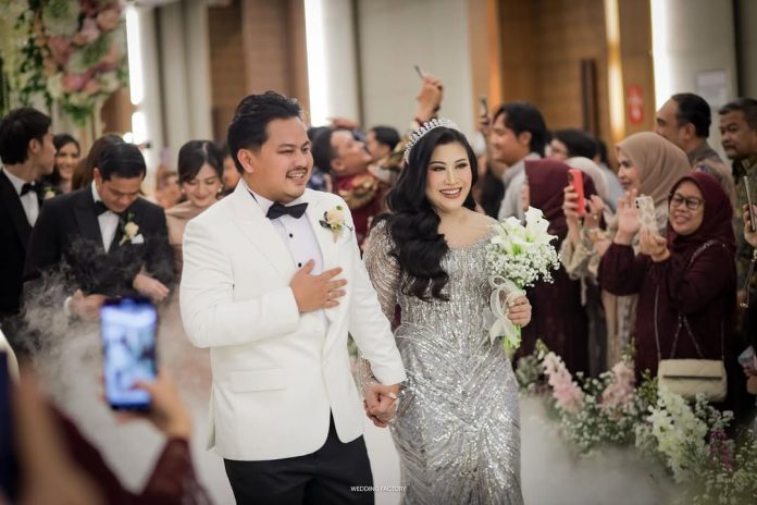 Pernikahan komedian Boiyen dan Rully Anggi Akbar pada 15 November 2025 (Instagram/ boiyenpesek)
