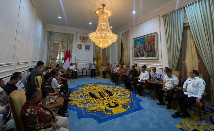 Pemkot Cilegon dan PT Krakatau Steel melakukan MOU pembangunan akses jalan pelabuhan (Bantentv.com/ Ali)