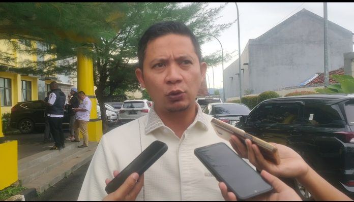 Kepala Dinas Koperasi, UKM, Perindustrian dan Perdagangan Kota Serang, Wahyu Nurjamil. Tradisi Jedogan Lebaran 2026 akan dipustakan di Pasar Kepandean (Bantentv.com/ Jaya)