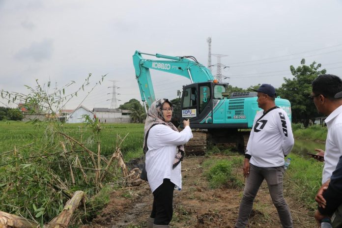 Proses normalisasi sungai di kecamatan Ciruas (Bantentv.com/ Riki)