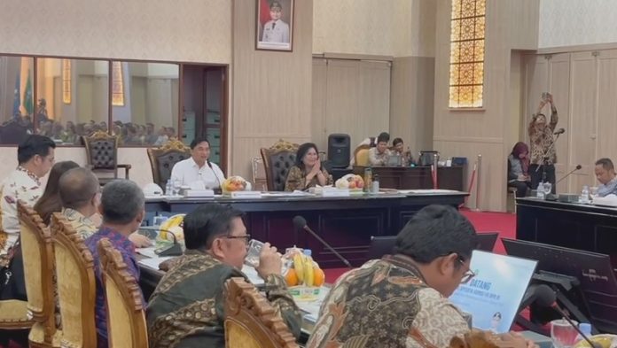 Pemprov Banten menerima kunjungan dari DPR RI dan meminta dukungan untuk promosi wisata (Bantentv.com/ Hendra)