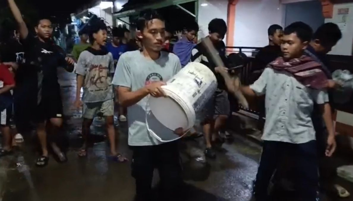 Kentongan dan Musik Sederhana Jadi Alarm Sahur Warga Cikande