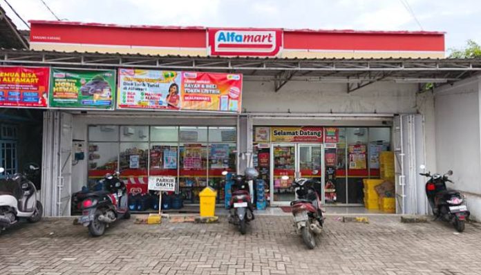 Gerai Alfamart (Foto/iStockphoto)