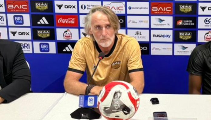 Pelatih Dewa United Banten FC Jan Olde Riekerink. (Foto: Dewa United)
