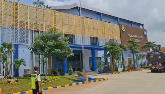 Tirta Benteng Jamin Air Bersih Kota Tangerang Aman Usai Pencemaran Cisadane.