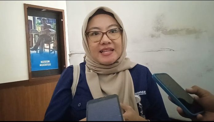 Kepala BPJS Kesehatan Kabupaten Lebak, Asty Dwi Lestari, saat diwawancarai awak media usai RDP di Gedung DPRD Lebak, Kamis (5/2/2026).