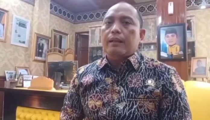 Ketua DPRD Kabupaten Serang, Bahrul Ulum