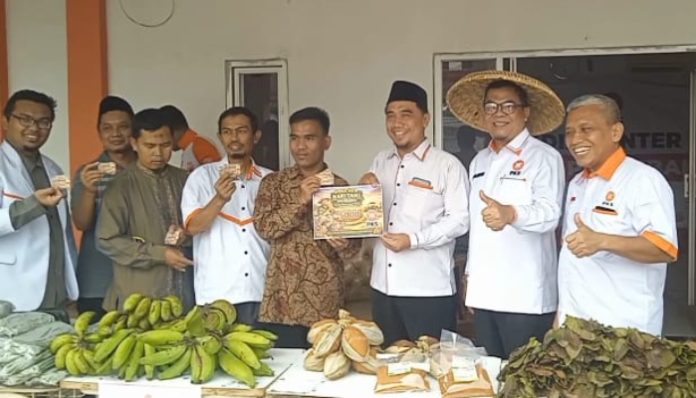 Pasar Tani PKS hadir di Lebak, warga antusias belanja sayur murah. (Foto: Bantentv.com)