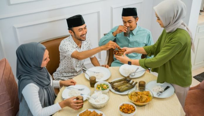 Doa berbuka puasa lengkap dengan arti (Odua Images)