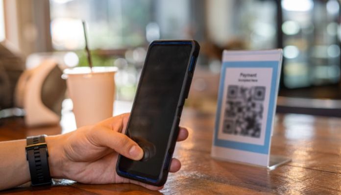 Pembayaran digital menggunakan QRIS (Shisuka)