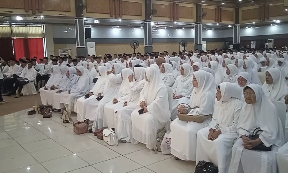 749 calon jemaah haji Lebak mengikuti manasik haji tingkat kabupaten (Bantentv.com/ Nano)