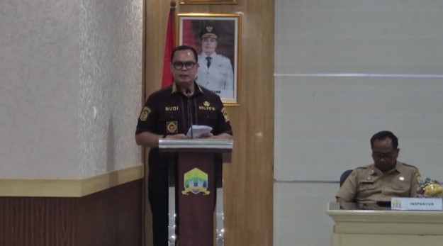 Wali Kota Serang menggratiskan PBB di bawah Rp50 ribu bagi warga kurang mampu (Bantentv.com/ Jaya)