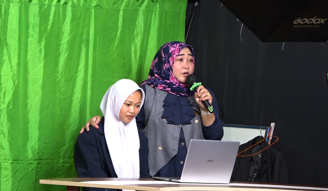150 siswa SMK Al Falah Madani mengunjungi Banten TV (Bantentv.com)