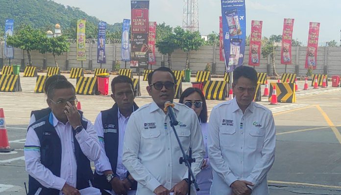 Dirut PT ASDP Indonesia Ferry, Heru Widodo saat prescon
